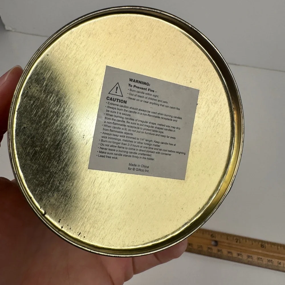 Vtg Boyds Bears Small Gold Round Tin w‎ Stars Christmas Peppermint Candles READ